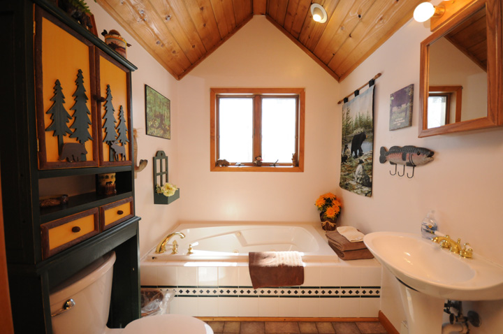 web cottage bathroom