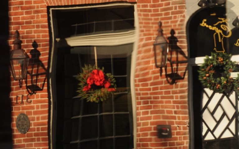 web alexandria window two